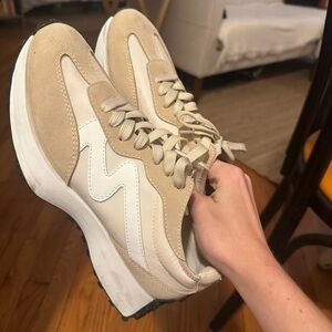 Steve Madden Campos Sneaker Size 8.5